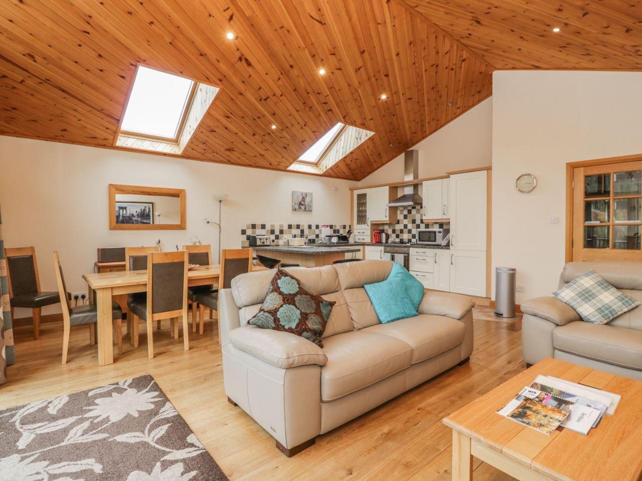 Burnside Lodge, Aberfeldy Exterior foto